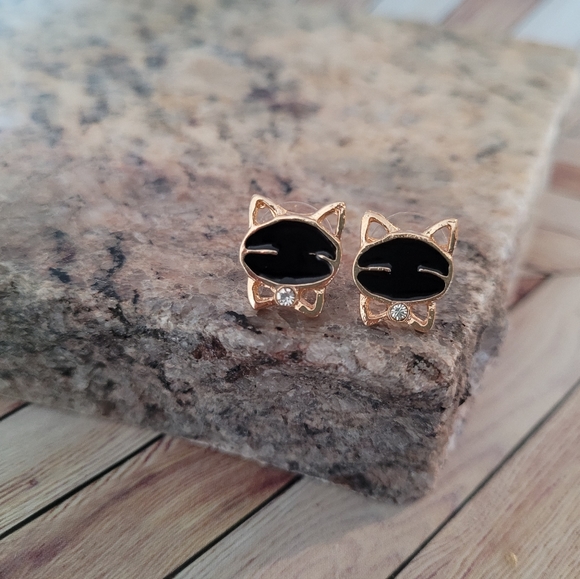 Gold Cat with Black Stone Stud Earrings ✨️ - Picture 3 of 7